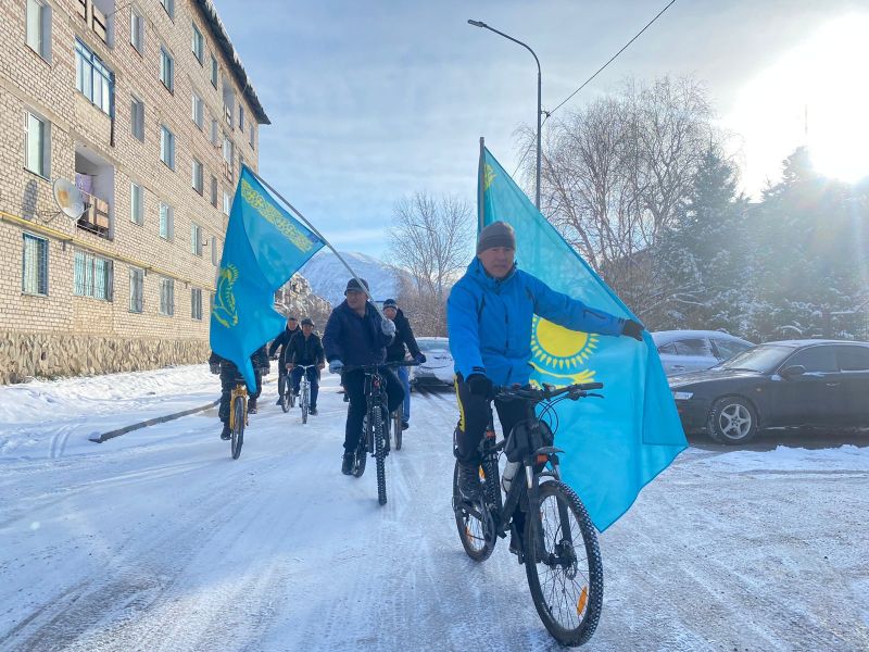 С чувством патриотизма!