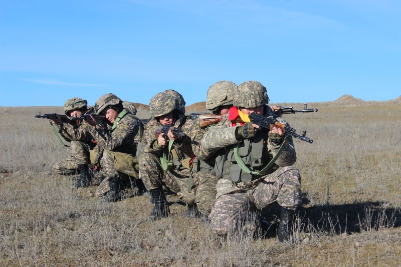 Неделя боевой подготовки проходит в Сарыозекском гарнизоне