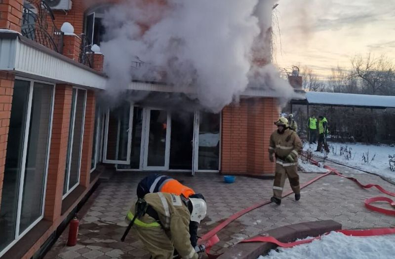 В Талдыкоргане произошел пожар в частном доме