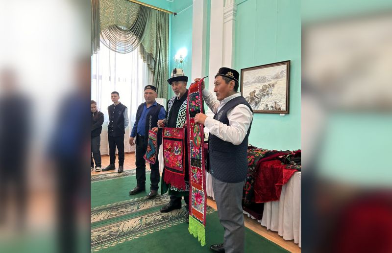 В Талдыкоргане прошла выставка национальной одежды 