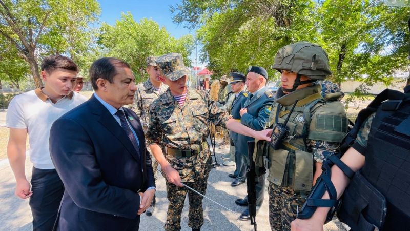 Сенатор Галиаскар Сарыбаев встретился с военнослужащими Национальной гвардии РК в Талдыкоргане