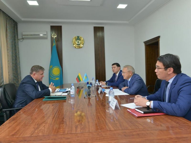 Аким области Жетысу встретился с Генеральным Консулом Литвы в Алматы
