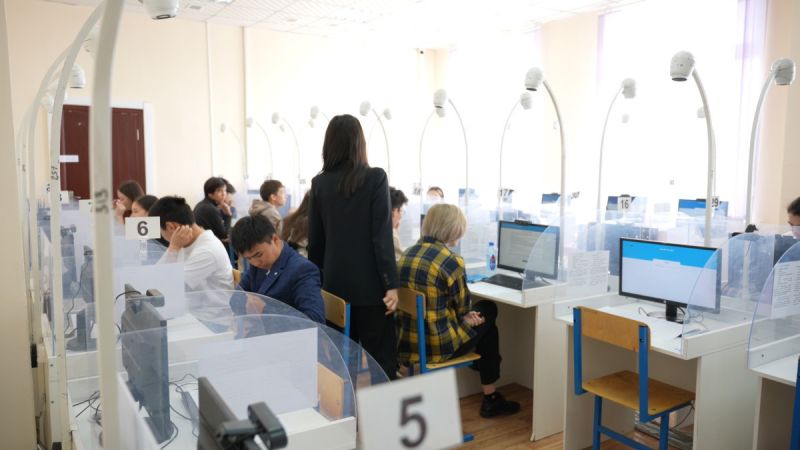 Январское ЕНТ в Казахстане сдали более 53 тысяч человек