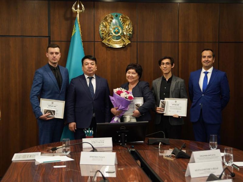 Министерство просвещения и компания Tiktok наградили победителей конкурса #учителяказахстана
