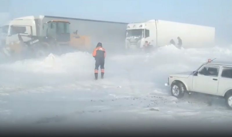 Спасатели Жетісу вызволили 10 человек из снежного заноса