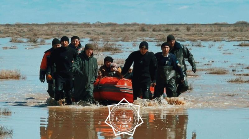 Спасатели Жетісу: помощь жителям области Абай продолжается