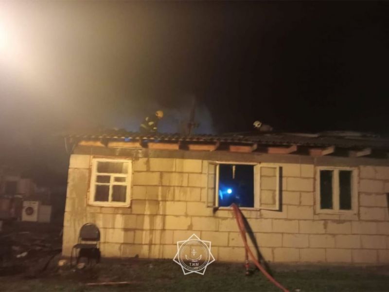 В Талдыкоргане огнеборцы ликвидировали пожар в частном жилом доме