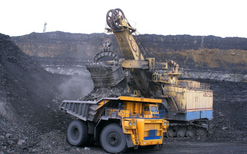 В Казахстане введен запрет на вывоз угля и лигнита автотранспортом