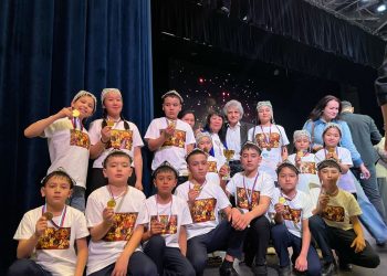 40 лет преданно служит искусству Оглям Таирова из Жетісу