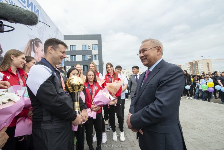 Волейболисток «Жетысу» сегодня чествовали в Талдыкоргане