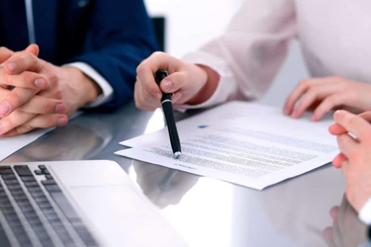 В Жетісу оштрафован чиновник за нарушения в сфере госзакупок