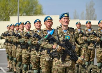 Сегодня в Казахстане отмечают День защитника Отечества