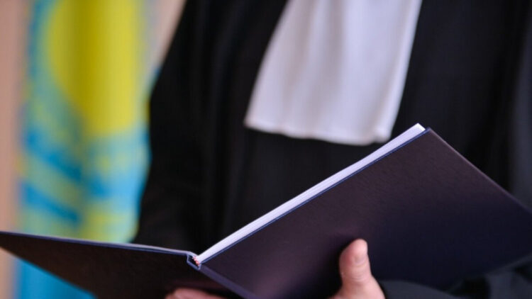 В суде области Жетісу принесли присягу новые судьи