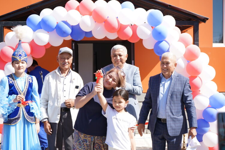 Области Жетісу — 3 года: Более 20 семей Аксуского района обрели крышу над головой