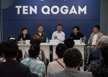 В гостях у талдыкорганского зрителя — инклюзивный театр «Қанаттылар»