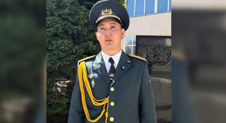 Гвардеец из Талдыкоргана предотвратил трагедию при пожаре