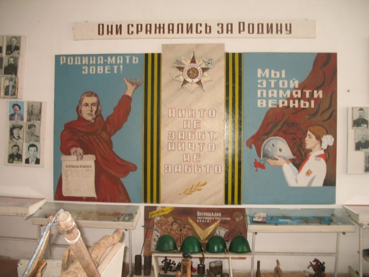 Иногда мне кажется, что в тылу было труднее, чем на фронте