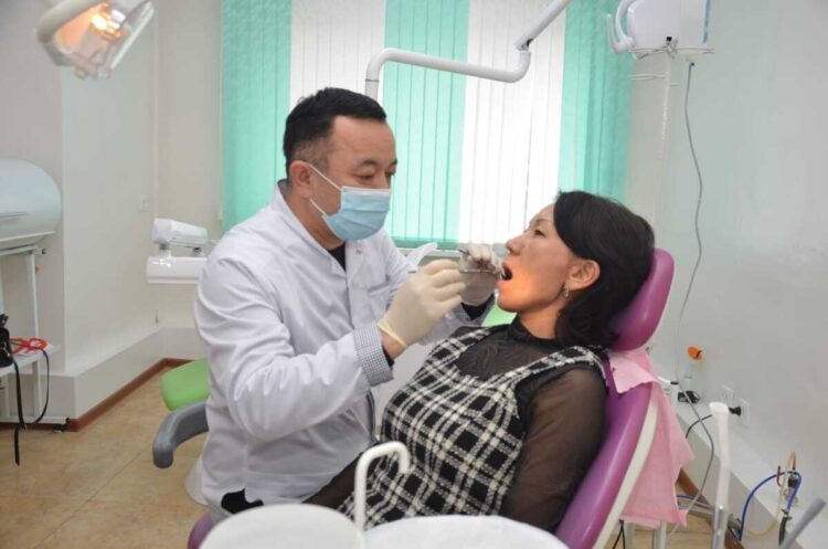 Династия стоматологов из Панфиловского района успешно внедряет современные технологии