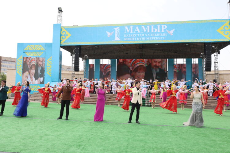 Ярко и весело отметили День единства народа Казахстана в Жетісу