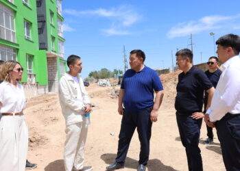 Стройобъекты Кербулакского района посетил первый замакима области