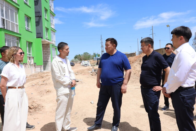 Стройобъекты Кербулакского района посетил первый замакима области