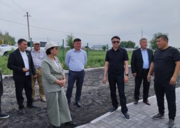 Строительство соцобъектов и дорог промониторили в Панфиловском районе