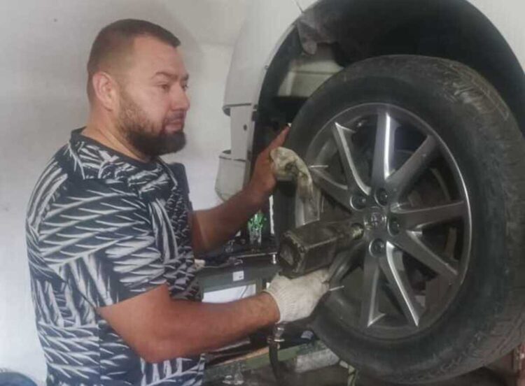 Золотые руки автомеханика Рустема Калиева из Талдыкоргана