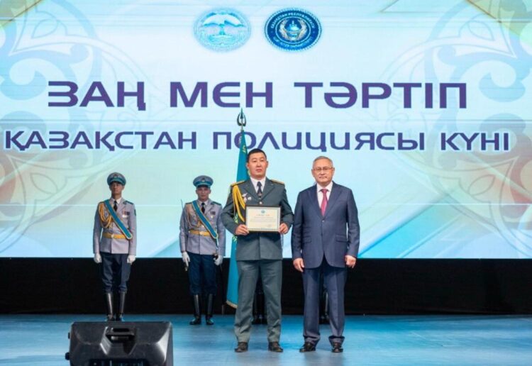 Бейбит Исабаев принял участие в чествовании полицейских Жетiсу