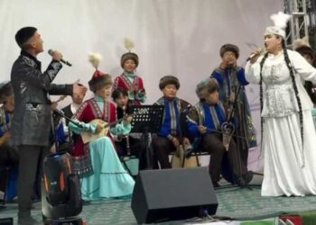 Ансамбль с богатой историей из Коксу