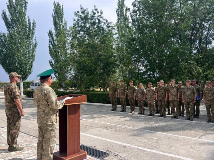 Встреча ветерана с военнослужащими управления «Хоргос» укрепила патриотический дух