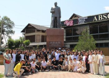 Старшеклассники НИШ с этнокультурной экспедицией посетили Тараз