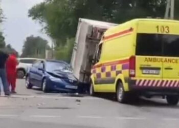 Карета скорой помощи попала в ДТП в Талдыкоргане