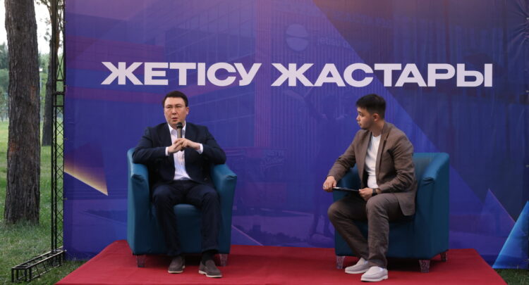 Открытый диалог с молодежью провели в Талдыкоргане