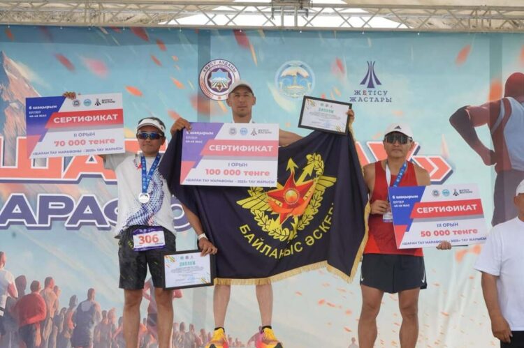 Одним из массовых стал горный марафон в Коксуском районе