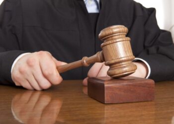 Суд признал незаконным увольнение медсестры в Текели