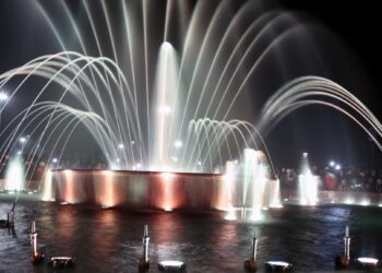 Городские фонтаны приводят в порядок в Талдыкоргане