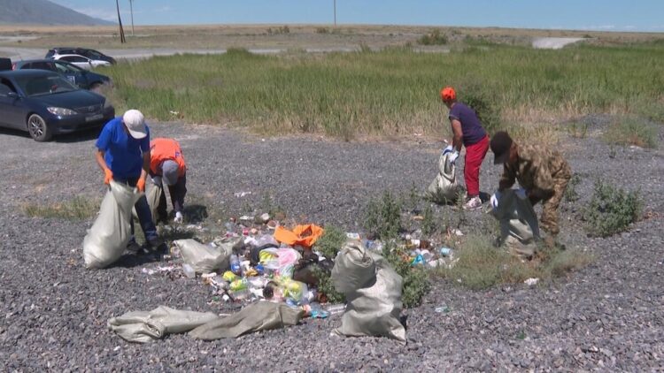 Каково сегодня санитарное состояние побережья озера Алаколь