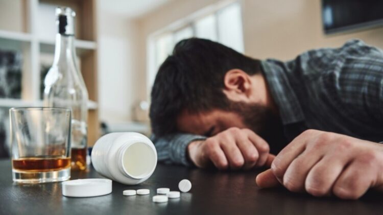 Скрытая эпидемия или почему алкоголизм остается актуальной проблемой?