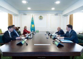 Глава области Жетісу встретился с мажилисменами