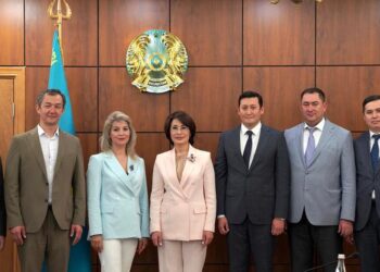 Снизить цены на социально значимые лекарства намерены в Казахстане