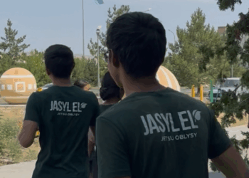 Молодежь инициировала экосубботник в Талдыкоргане