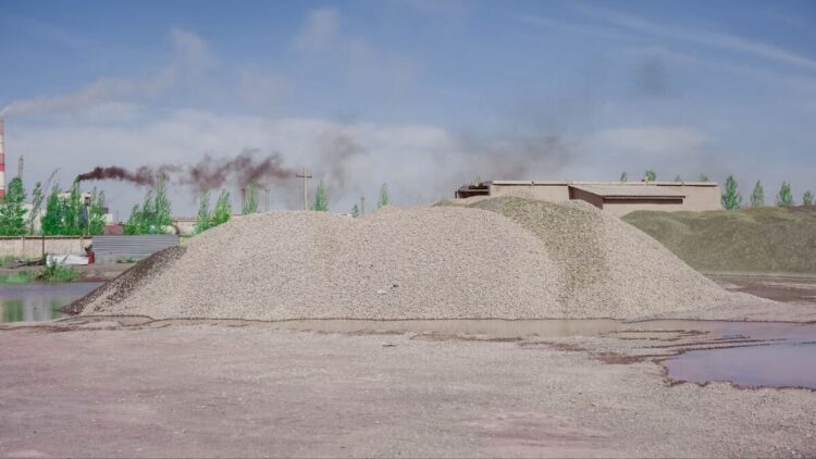 В Казахстане начнут применять техногенные минеральные образования в дорожном строительстве