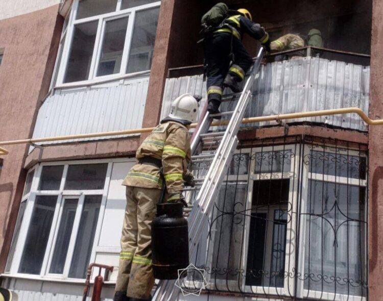 Спасатели Талдыкоргана помогли предотвратить трагедию