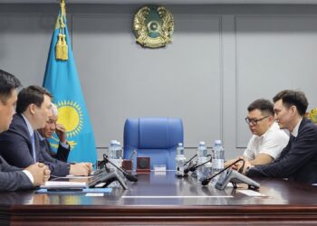 Парламентарий ознакомился со сферой образования Жетiсу