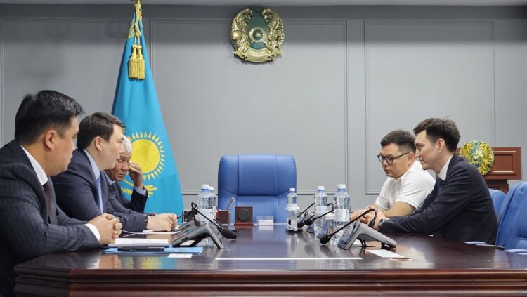 Парламентарий ознакомился со сферой образования Жетiсу