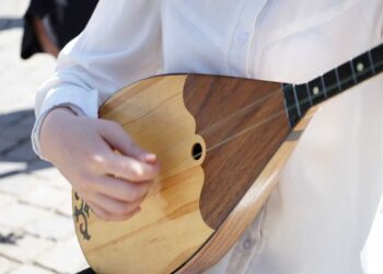 Президент поздравил казахстанцев с Национальным днем домбры