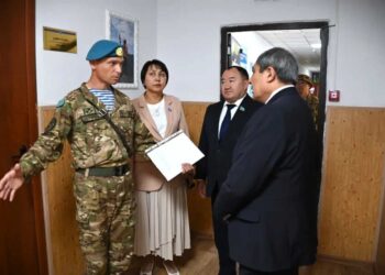 Важные задачи территориальной обороны обсудили с сенаторами в Жетісу