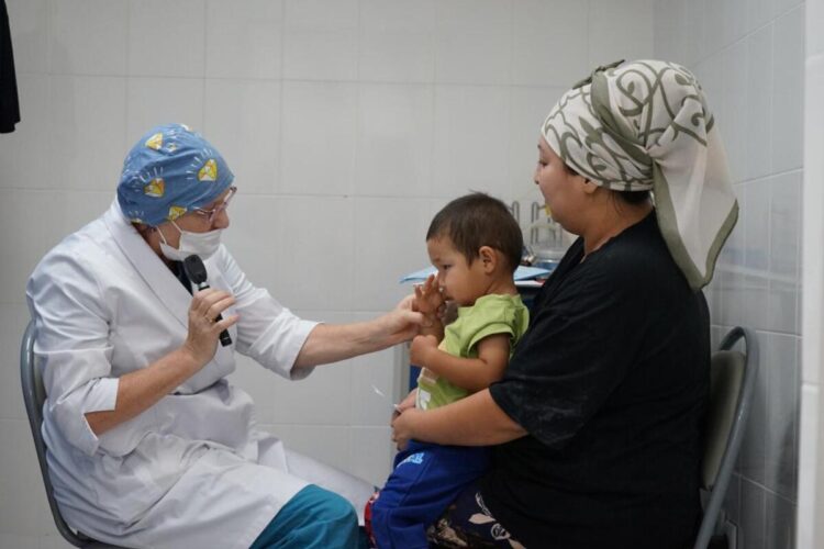 Бригада квалифицированных медиков выехала в села Жетiсу