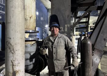 В профессии Дамира Жанузакова — искры, а в жизни — искренность