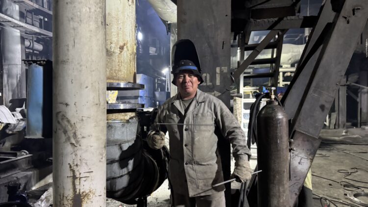 В профессии Дамира Жанузакова — искры, а в жизни — искренность